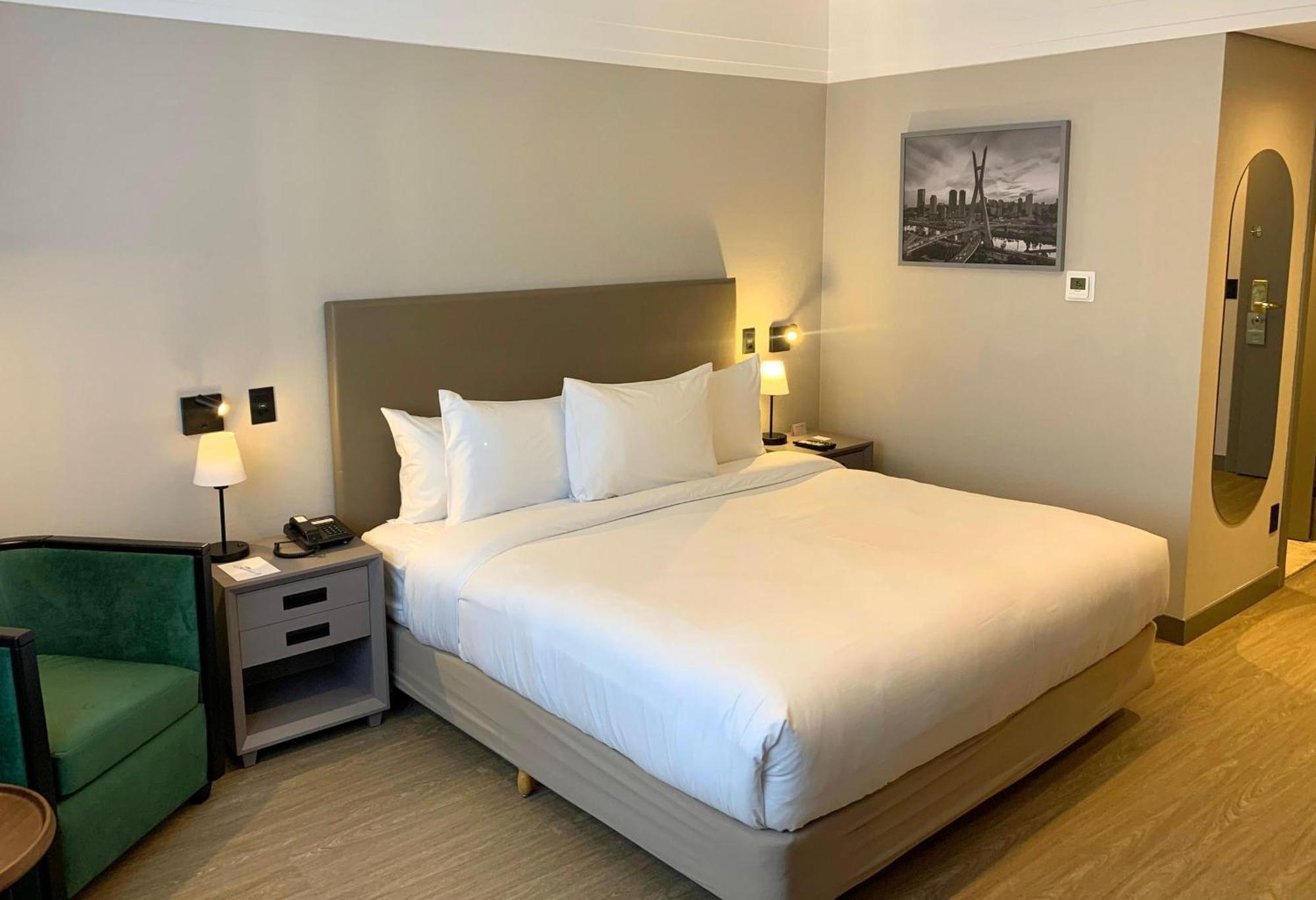 Radisson Alphaville 5*