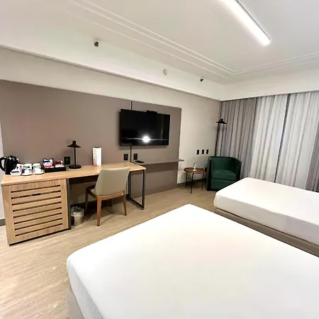 阿爾法城麗筠飯店 Barueri Exterior photo A room at the hotel